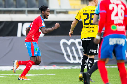 Helsingborgs Mamudu Moro jublar