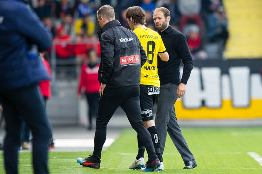 Häckens Erik Friberg tvinas utgå