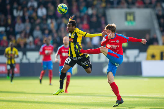 Häckens Nasiru Mohammed och Helsingborgs Adam Eriksson