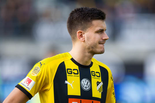 Häckens Alexander Jeremejeff på line up innan