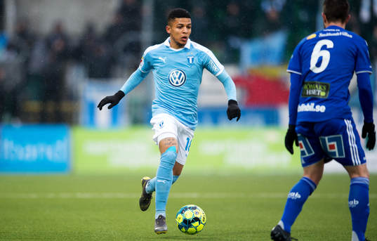 Malmö FFs Romain Gall och Sundsvalls Juan Jose Ciercoles