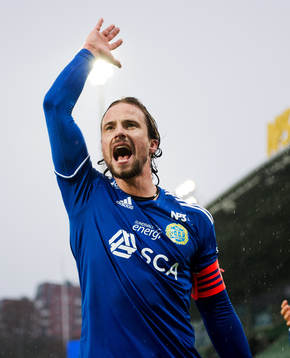 Sundsvalls Linus Hallenius jublar