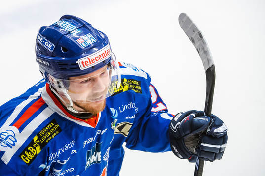 Oskarshamns Joakim Hillding jublar