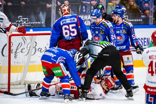 Timrås Vilmos Gallo och Oskarshamns målvakt Christoffer