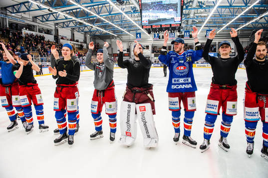 Oskarshamns spelare jublar