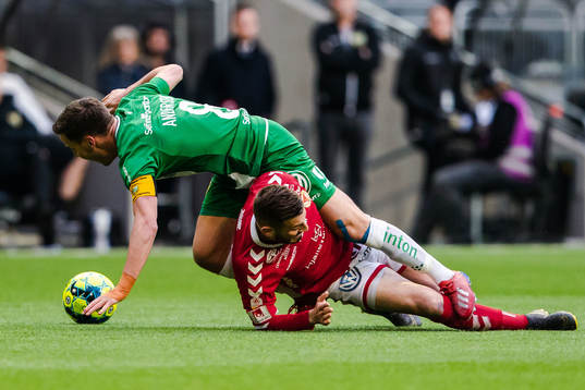 Hammarbys Jeppe Andersen och Kalmars Fidan Aliti
