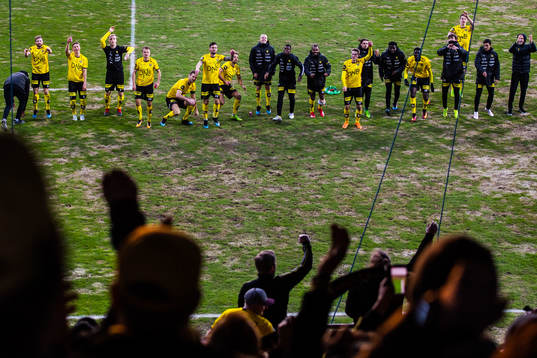 Players of Lillestrøm celebrates