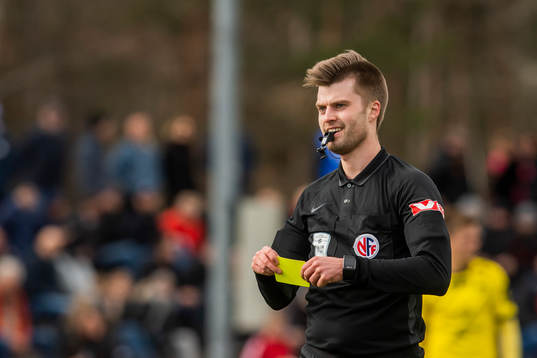 Mads Skarsem, referee