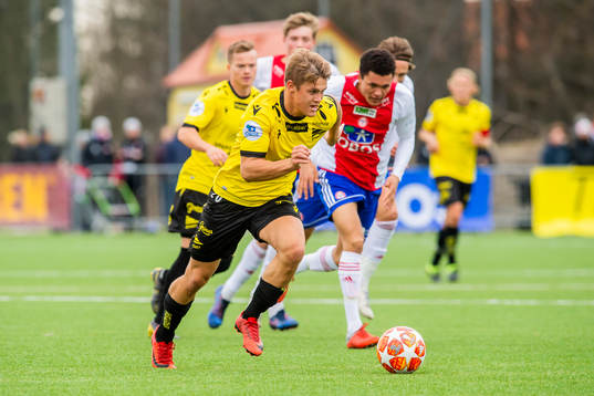 Mathias Idsøe Bringaker of Start