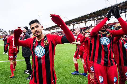 Östersunds Hosam Aiesh jublar