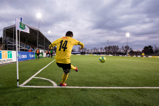 Frejs André Alsanati med en hörna
