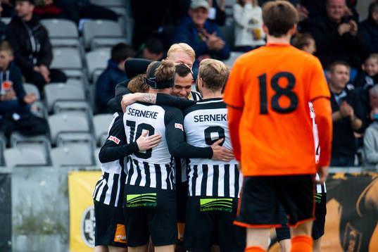 Landskronas spelare jublar