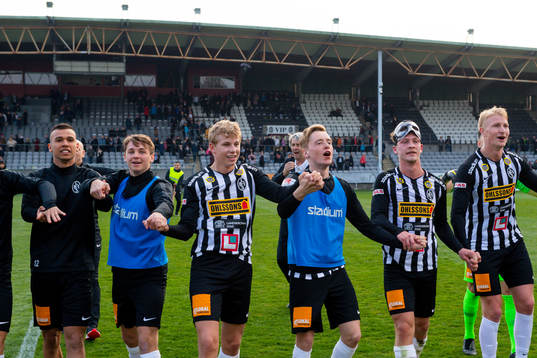 Landskronas spelare jublar