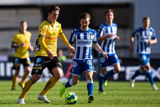 Elfsborgs Simon Olsson och IFK Göteborgs Amin Affane