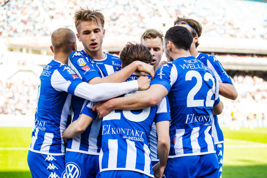 IFK Göteborgs Patrik Karlsson Lagemyr jublar med