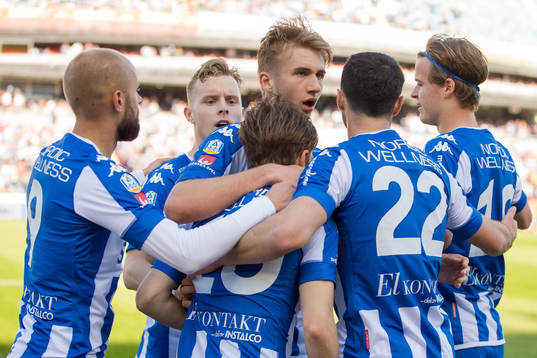 IFK Göteborgs Patrik Karlsson Lagemyr jublar med