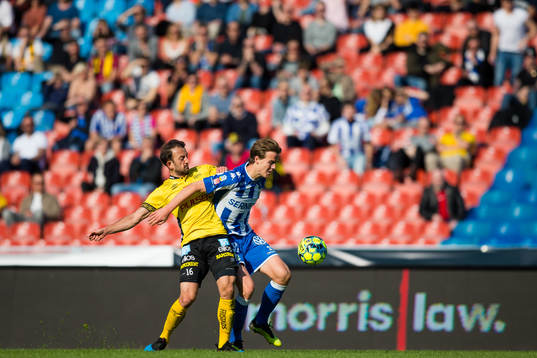 Elfsborgs Robert Gojani och IFK Göteborgs August Erlingmark