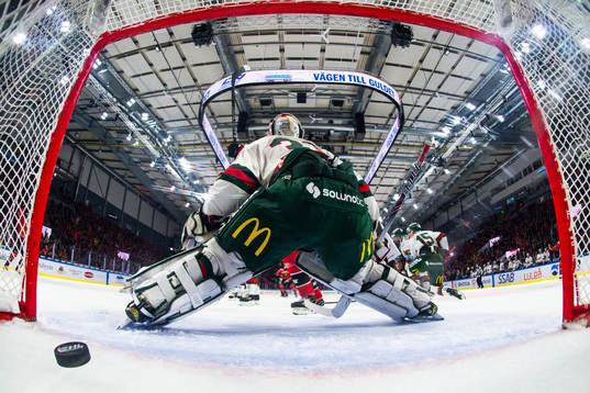 Luleås Jesper Sellgren sätter 3-3