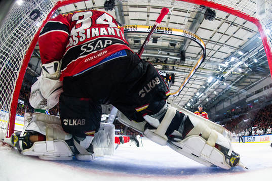 Frölundas Rhett Rakshani sätter 4-3