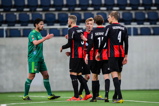 Brommapojkarnas spelare jublar