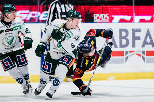Färjestads Gustav Rydahl och Djurgårdens Jesper Pettersson