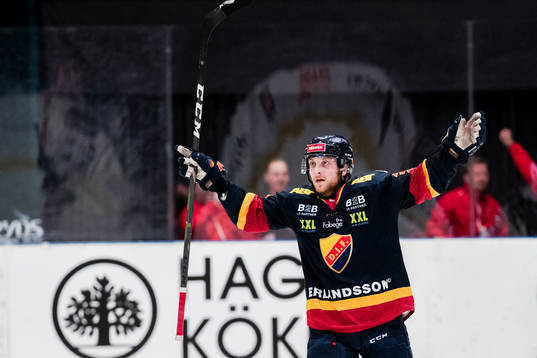 Djurgårdens Linus Hultström reducerar till 1-2