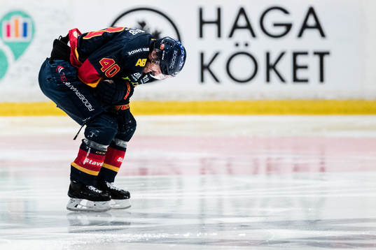 Djurgårdens Jacob Josefson har ont