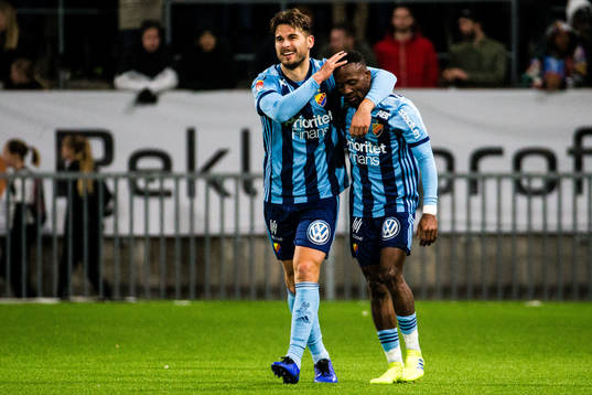 Djurgårdens Mohamed Buya Turay jublar med Astrit Ajdarevic
