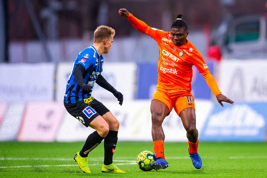 AFC Eskilstunas Samuel Nnamani och Sirius Elias Andersson