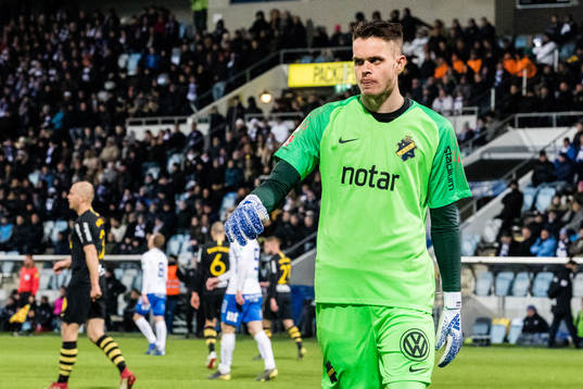 s målvakt Oscar Linnér