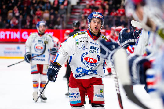 Oskarshamns Jonas Engström jublar