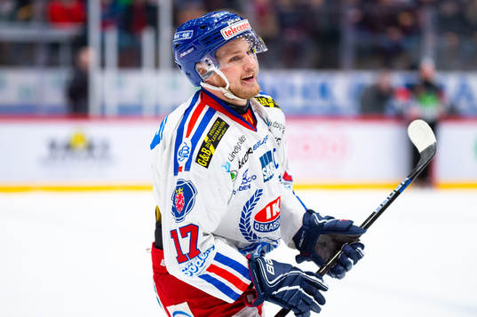 Oskarshamns Jonas Engström jublar