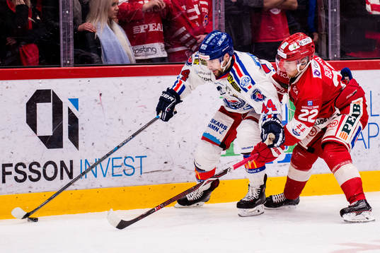 Oskarshamns Nolan Zajac och Timrås Emil Berglund