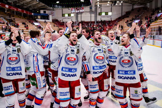 Oskarshamns spelare jublar