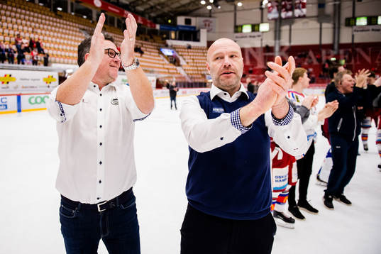 Oskarshamns assisterande tränare Fredrik Hallberg och