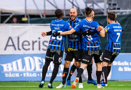 Sirius Mohammed Saeid och Karl Larson jublar