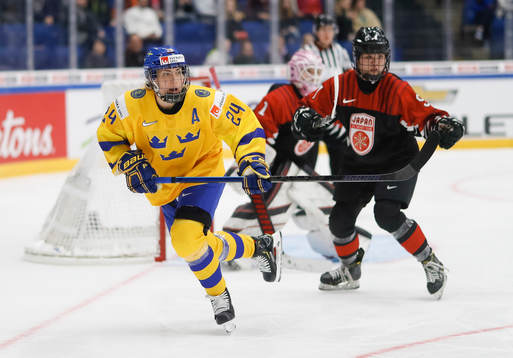 Erika Grahm #24, SWE  and Kanami Seki #9, JPN