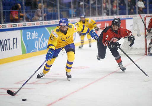 Hanna Olsson #26, SWE andKanami Seki #9, JPN