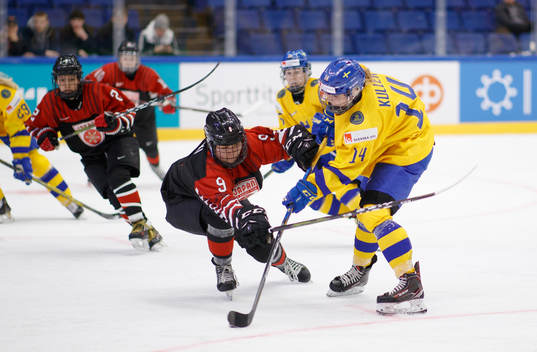 Kanami Seki #9, JPN and Sabina Kuller #14, SWE