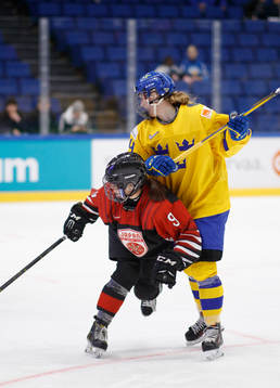 Kanami Seki #9, JPN and Sabina Kuller #14, SWE