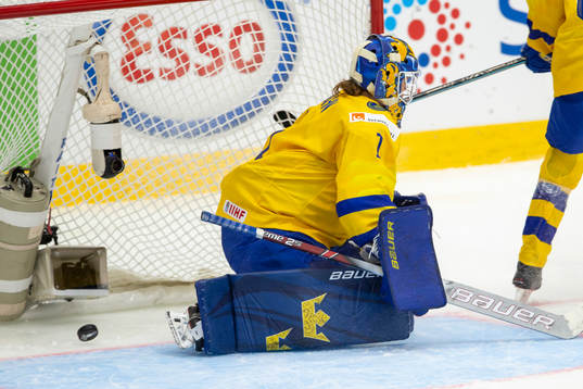 Sara Grahn #1, SWE, Haruna Yoneyama #10, JPN score 1-1