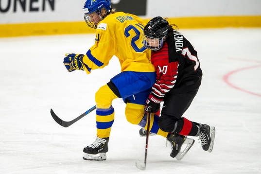 Erika Grahm #24, SWE, Haruna Yoneyama #10, JPN