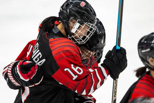 Ayaka Toko #4, JPN score winning goal 2-3, Akane Shiga #16,