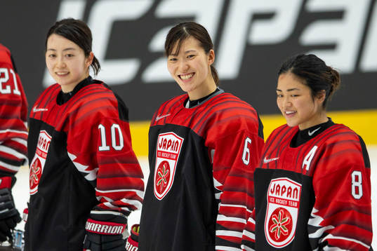 Haruna Yoneyama #10, JPN, Sena Suzuki #6, JPN, Akane