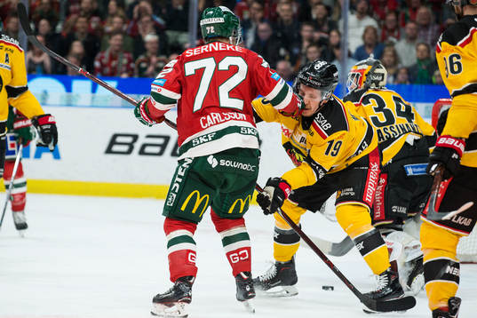 Frölundas Patrik Carlsson och Luleås Joonas Jalvanti