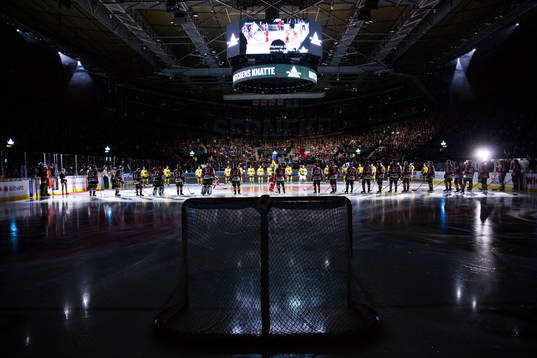 Lagen på line up innan semifinal 2 i SM-slutspelet i