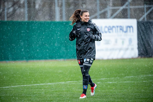Fotbollsspelaren Anna Welin