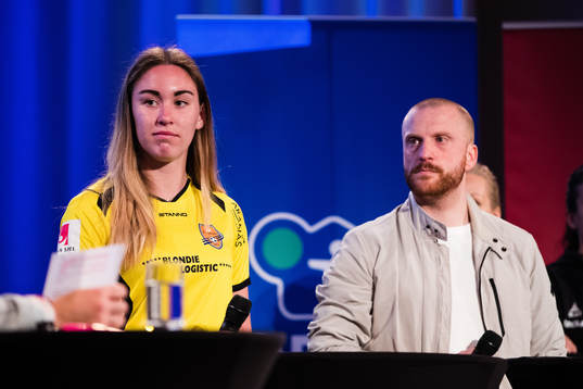 Moa Öhman och tränare Henrik Korhonen, Kungsbacka