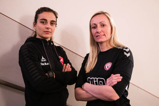 Reneé Slegers, tränare LB07 och Elisabeth Gunnarsdottir,