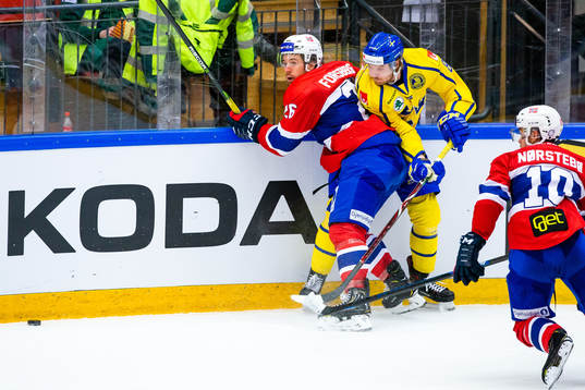 Kristian Forsberg of Norway and Linus Sandin of Sweden